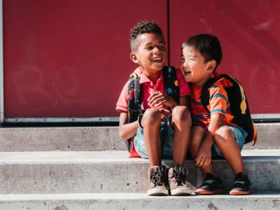 kids-giggle-on-steps kids-giggle-on-steps